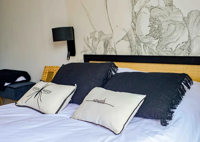 Villa Sandrine - Terrace Pool - By Tgb *